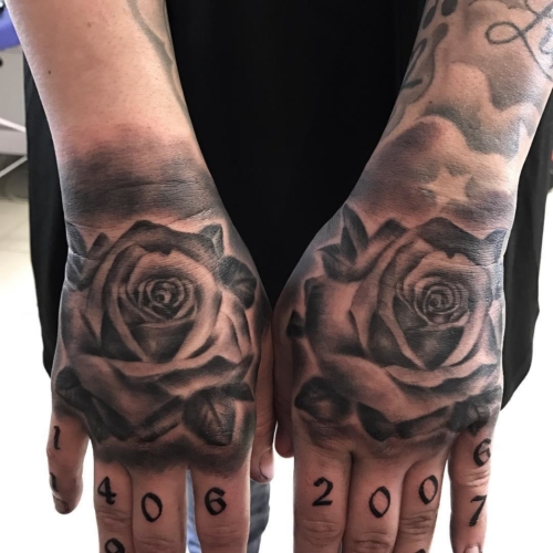 roses tattoo